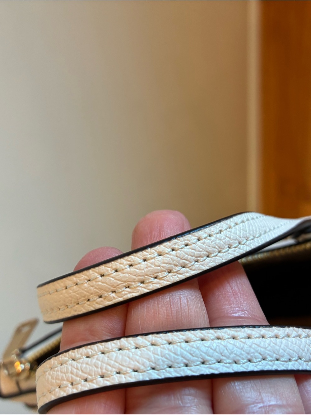 Coach C9948 Mini Gallery Crossbody in Gold/Chalk - Picture 8 of 8
